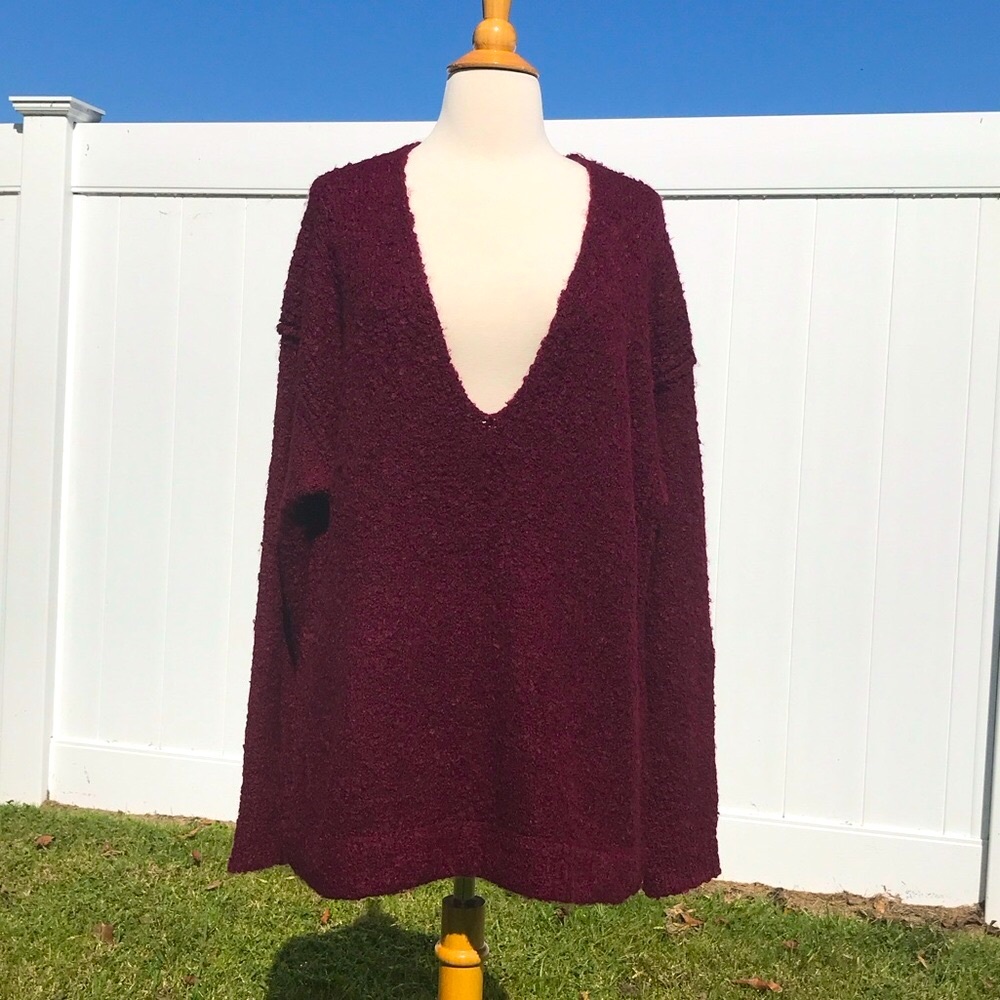 Free People Burgundy Oversized Deep V-Neck Cozy Fuzzy Sweater Size Small
